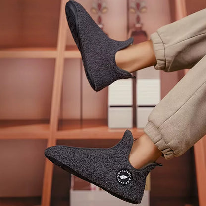 Winter Plush Slippers with Closed Toe and Non-Slip Sole