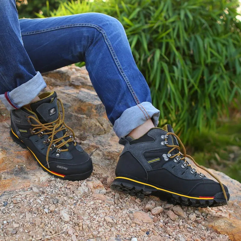 Men's Trekking Shoes - Leather Mountain Boots for Hiking and Mountaineering